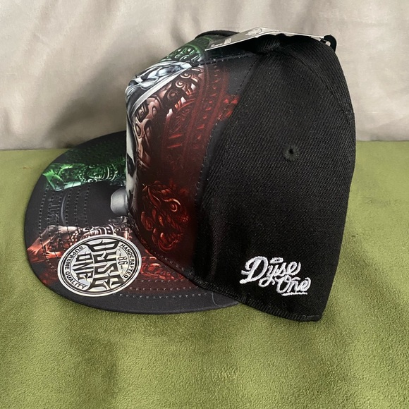 Dyse One Men's Adjustable Cap "Gods" Black NWT - Picture 2 of 5